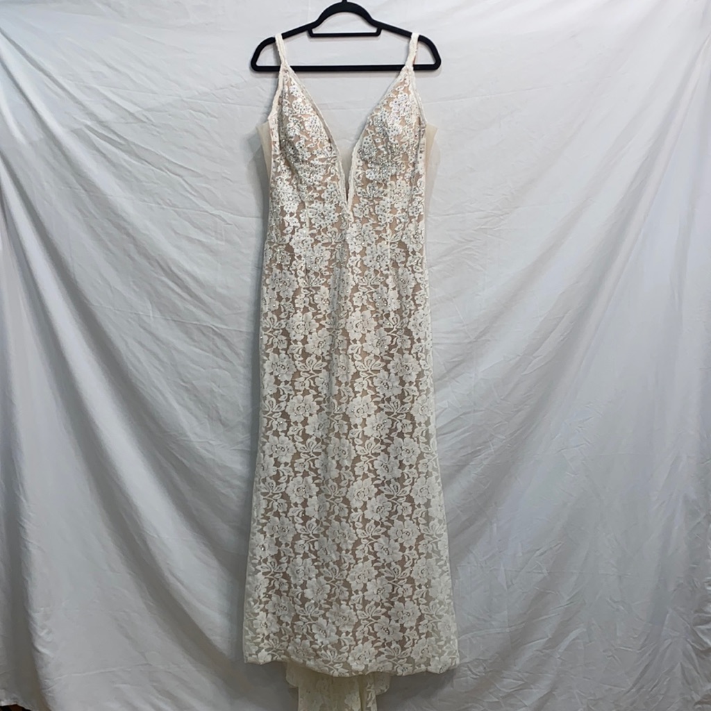 Women’s Beautiful Wedding Lace And Appliqu Small Trail .